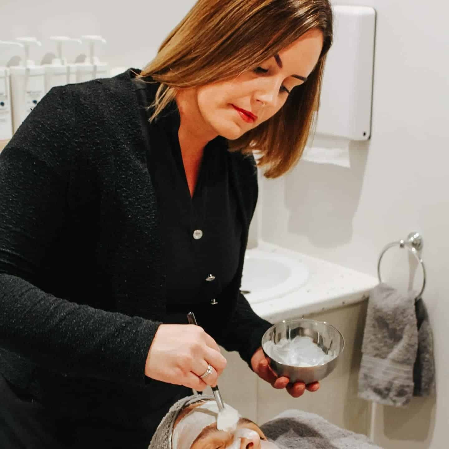 Applying Facial Mask